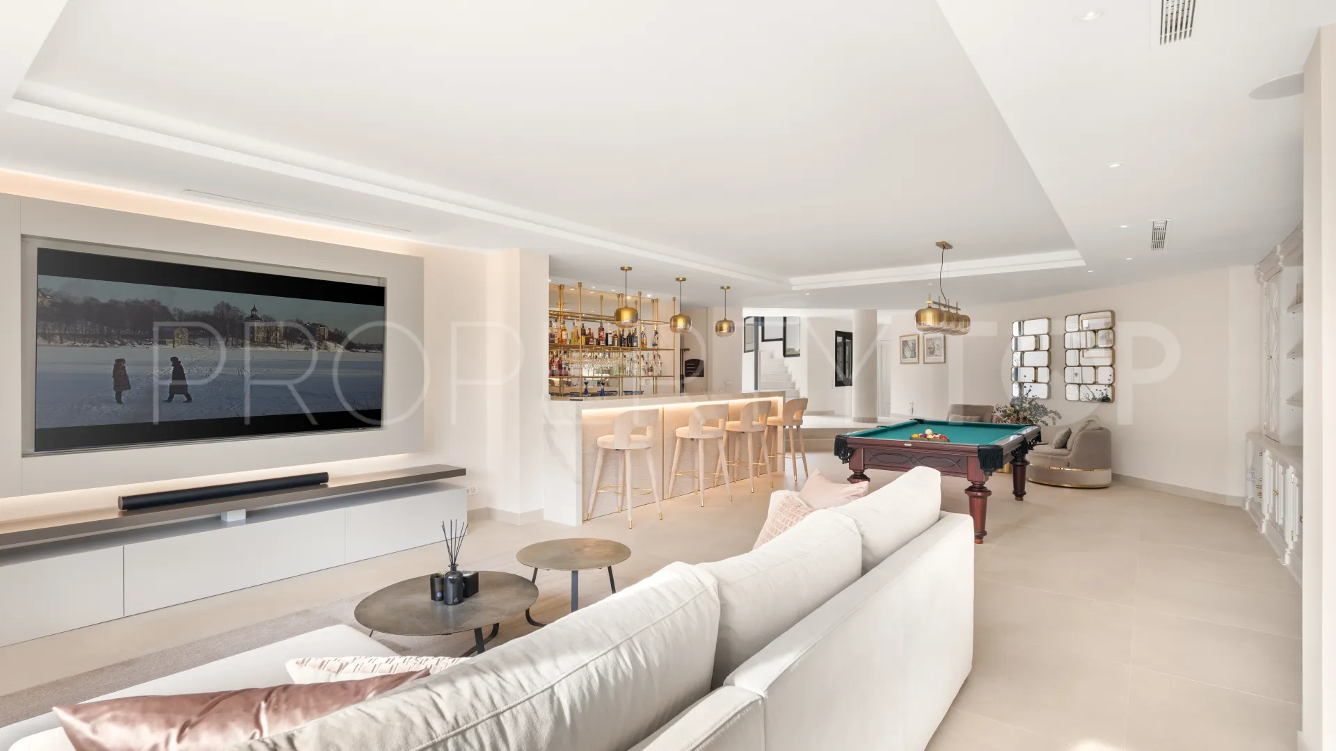 Villa in Marbella Hill Club for sale