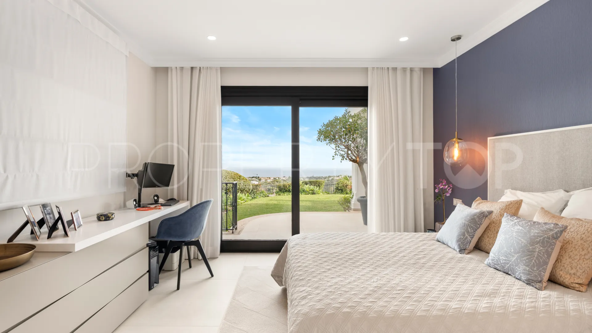 Villa in Marbella Hill Club for sale