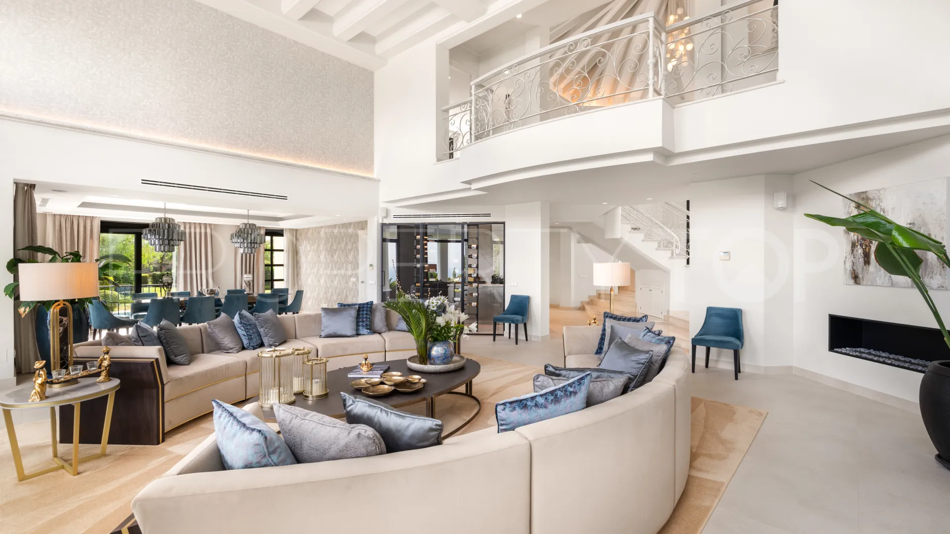 Villa in Marbella Hill Club for sale