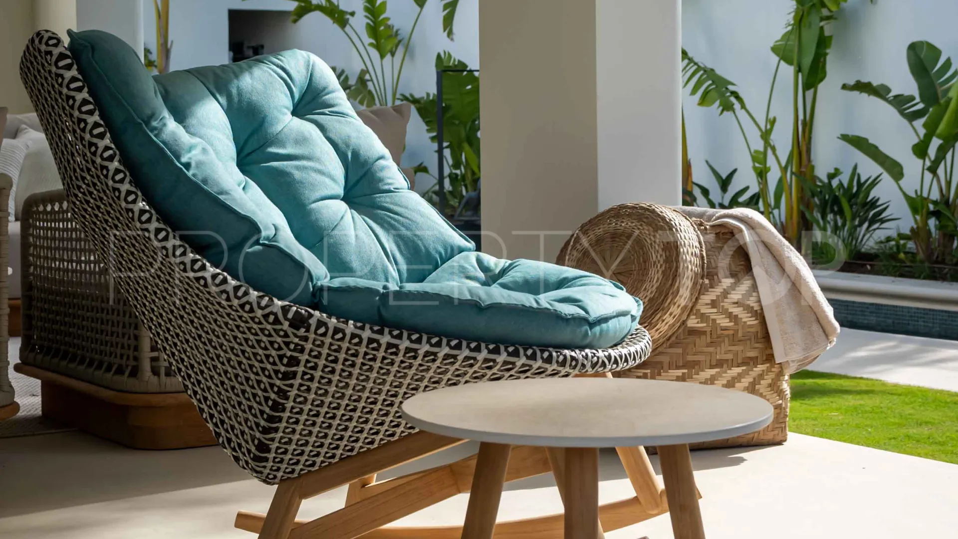 Comprar villa con 5 dormitorios en Guadalmina Baja