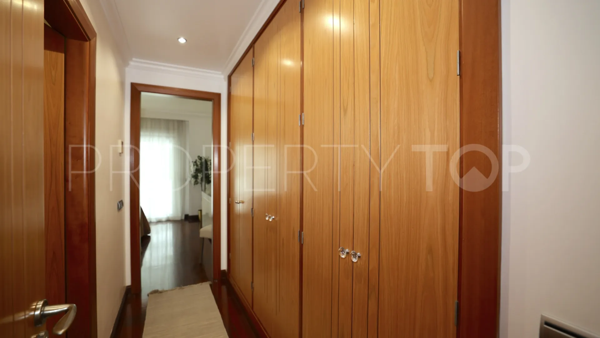 Apartamento en venta con 2 dormitorios en El Embrujo Banús