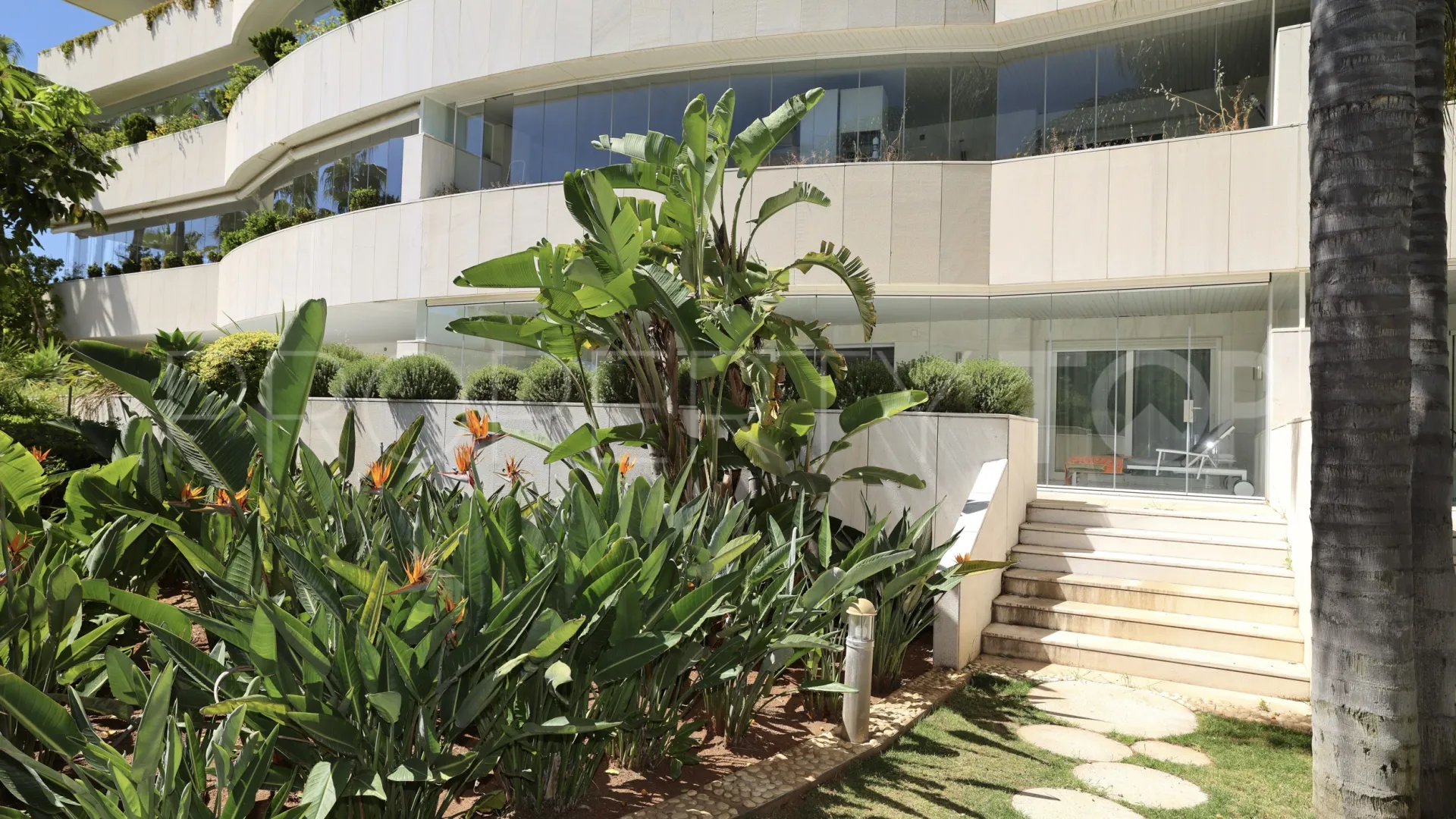 Apartamento en venta con 2 dormitorios en El Embrujo Banús