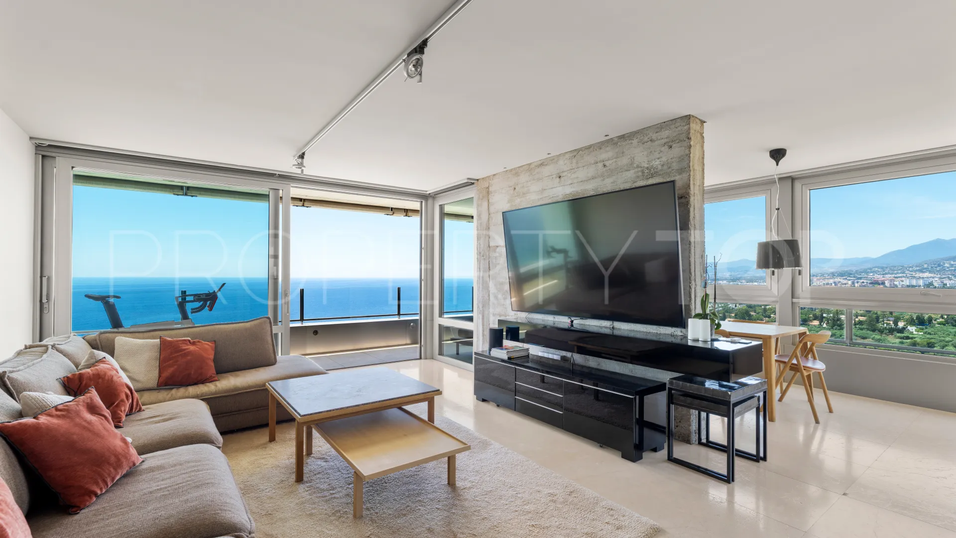 6 bedrooms Rio Real penthouse for sale