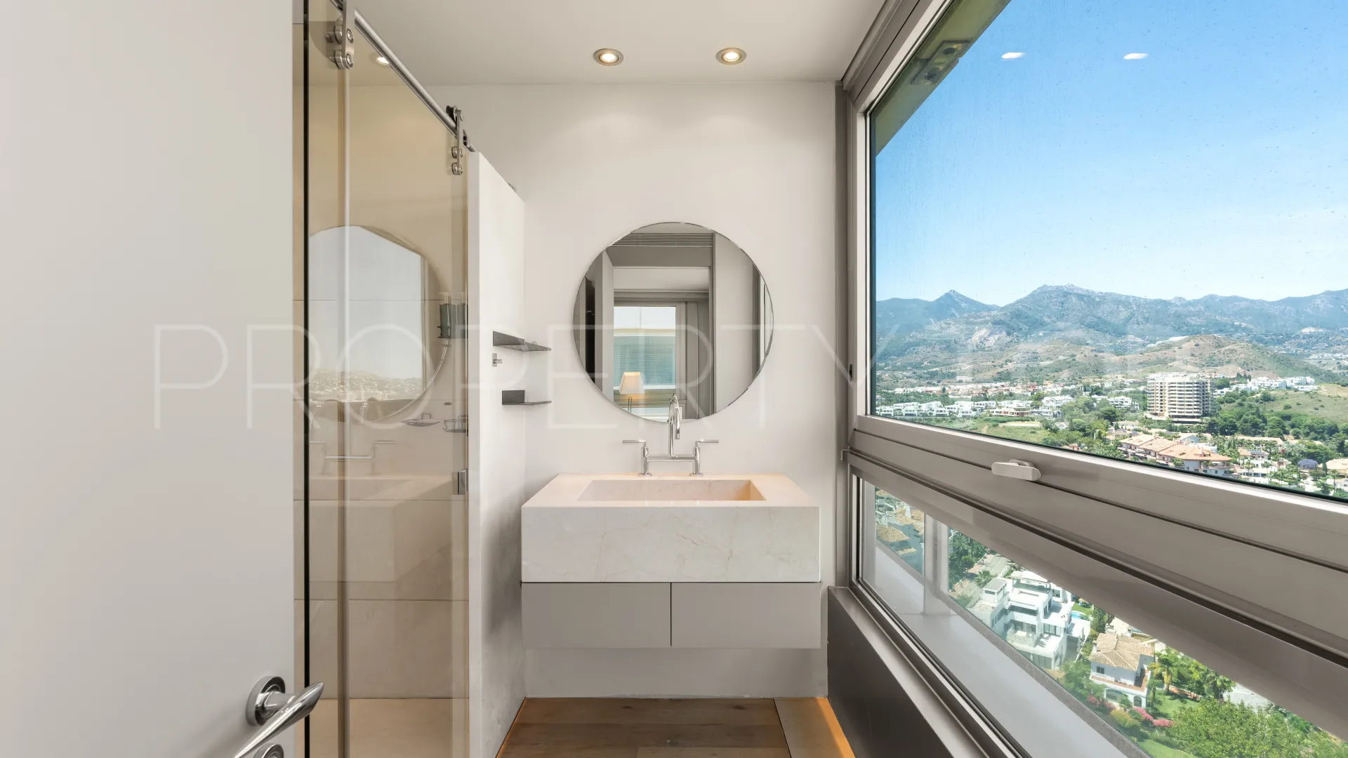 6 bedrooms Rio Real penthouse for sale