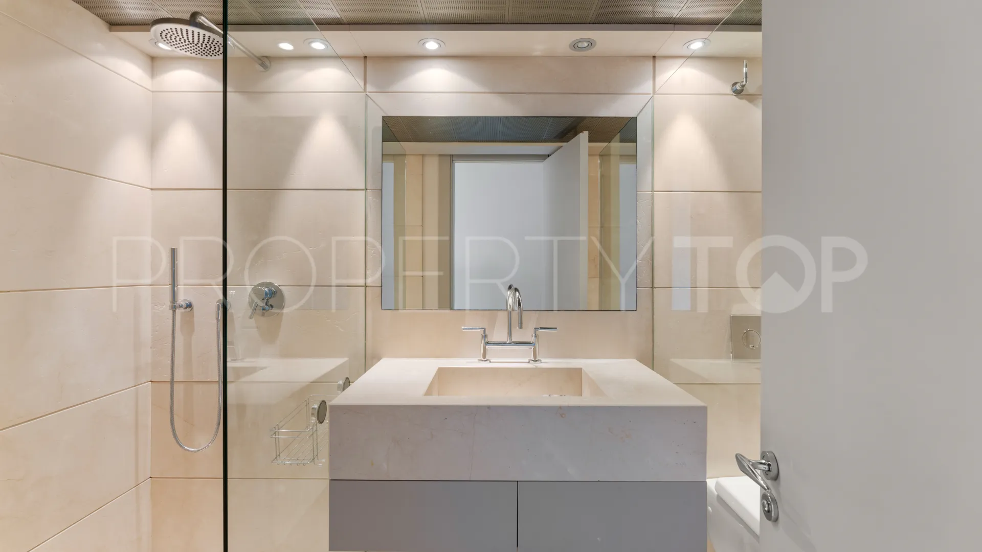 6 bedrooms Rio Real penthouse for sale