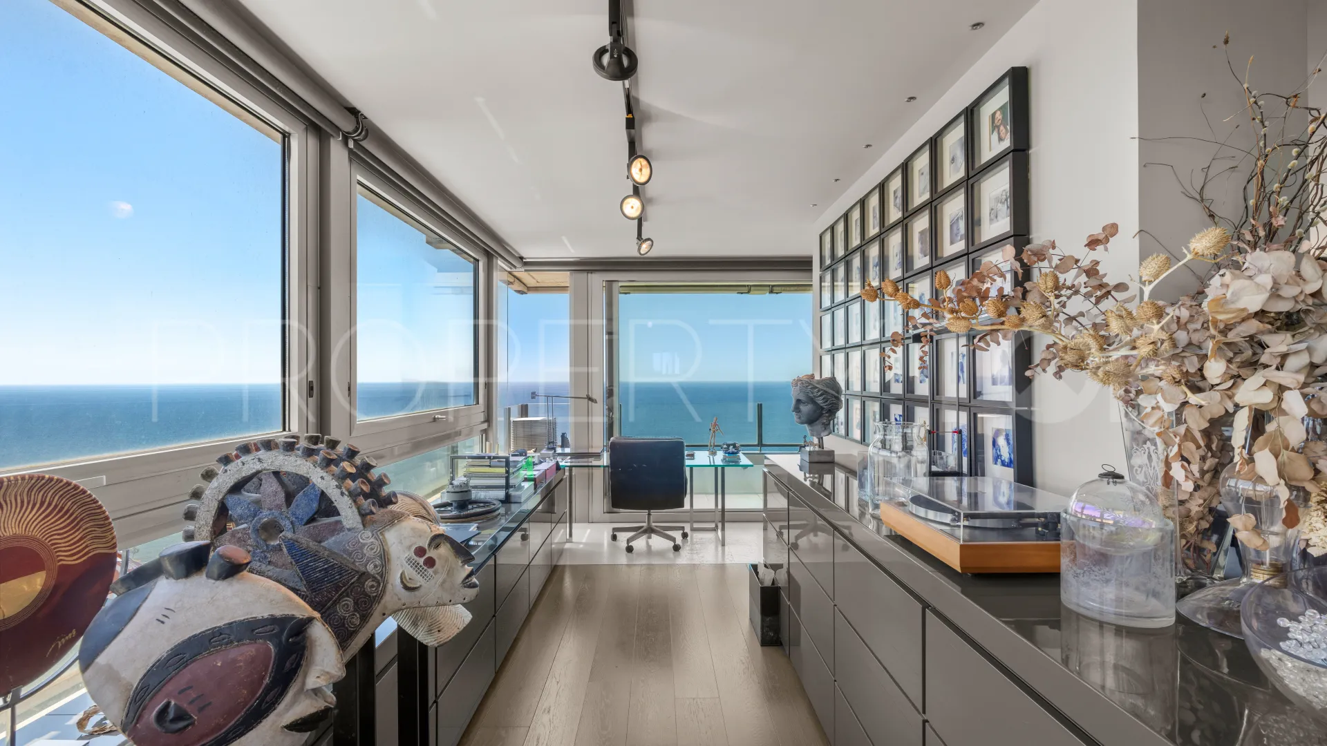 6 bedrooms Rio Real penthouse for sale