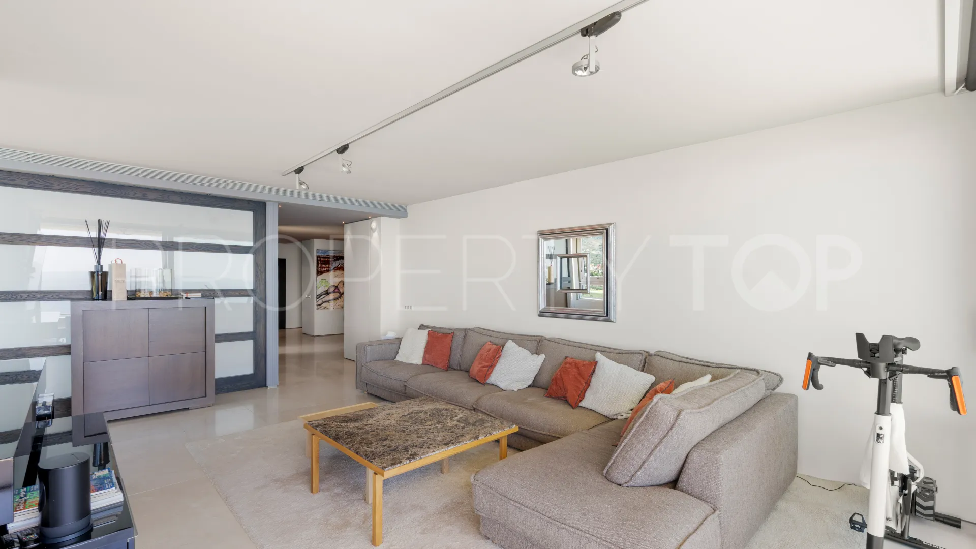 6 bedrooms Rio Real penthouse for sale