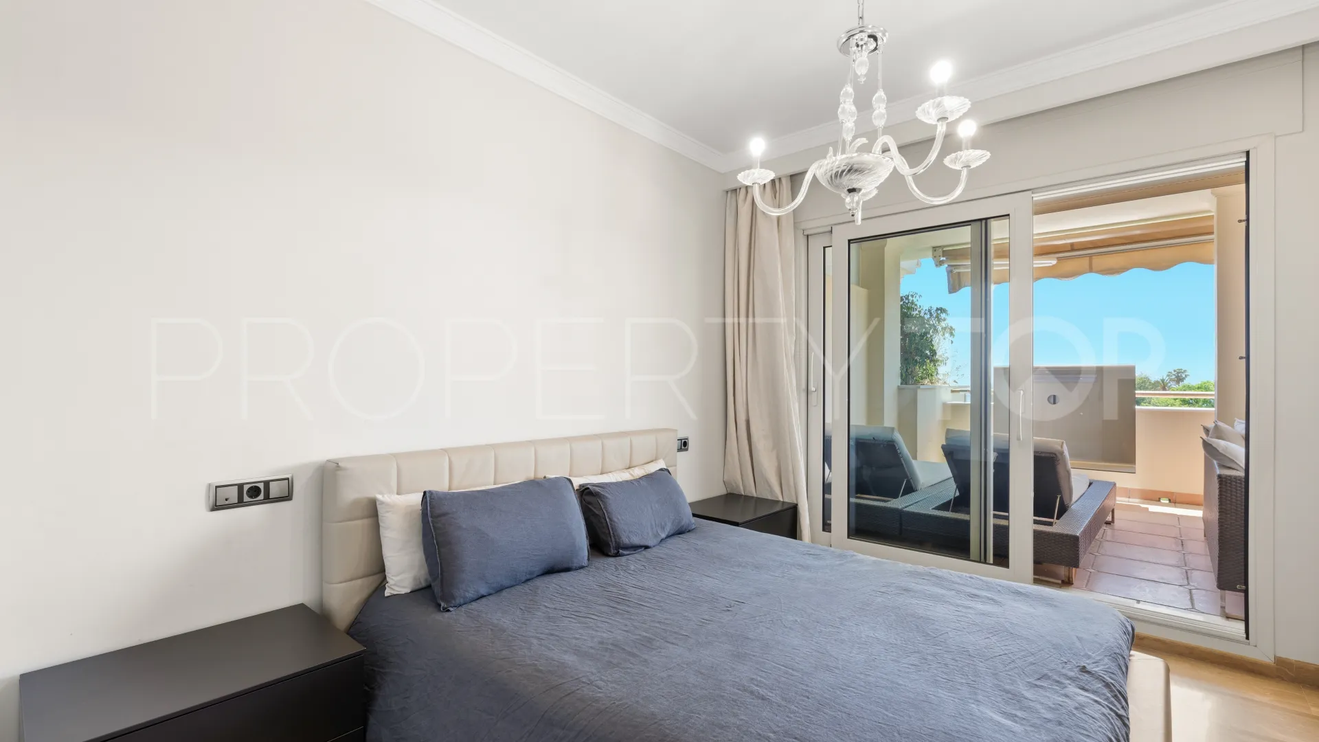 Comprar apartamento con 3 dormitorios en Balcones de Sierra Blanca