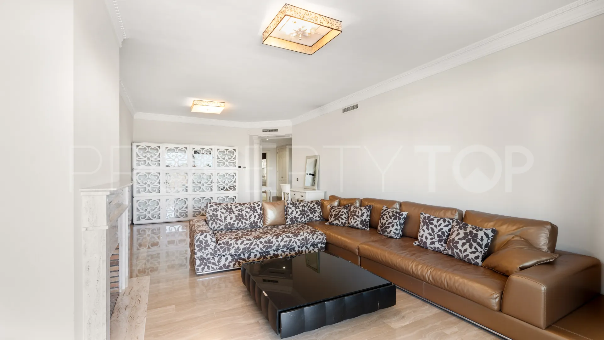 Comprar apartamento con 3 dormitorios en Balcones de Sierra Blanca