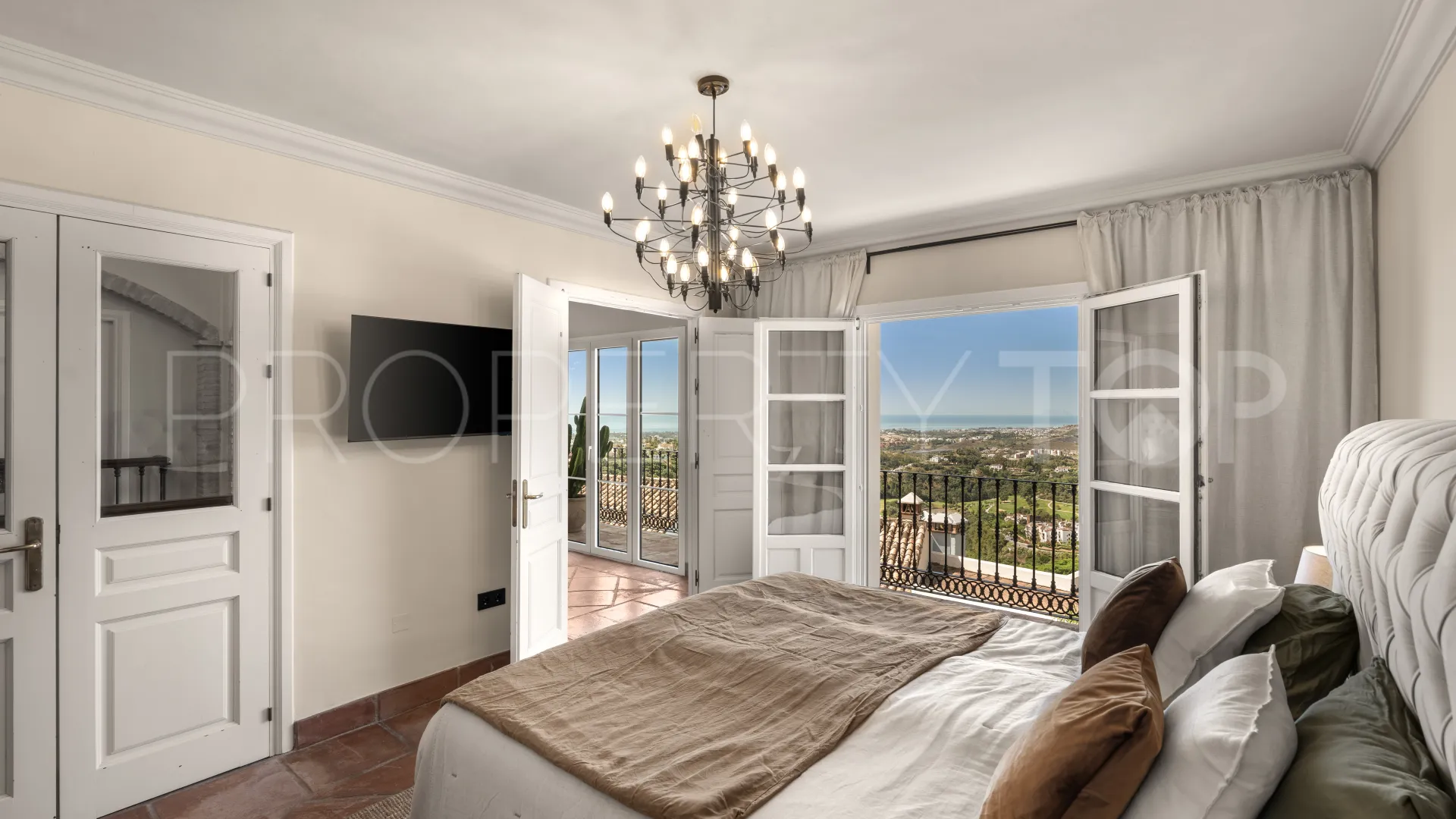 For sale villa in La Heredia