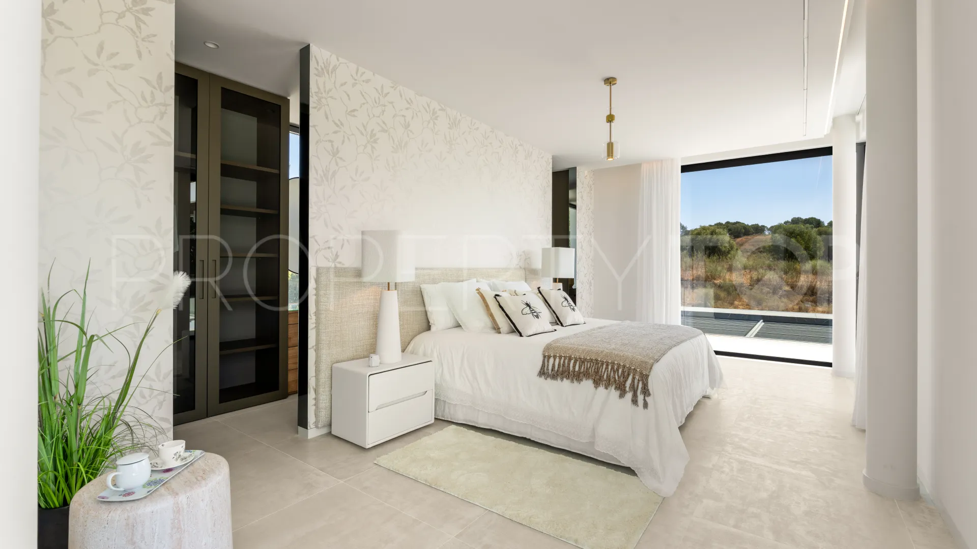 Se vende villa en Paraiso Alto con 6 dormitorios