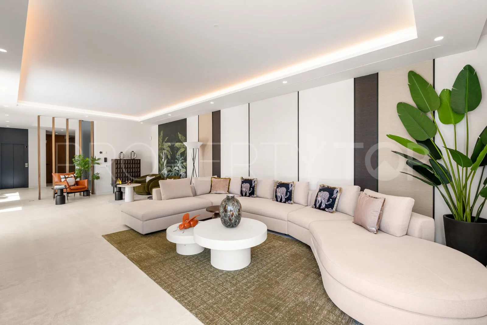 Se vende villa en Paraiso Alto con 6 dormitorios