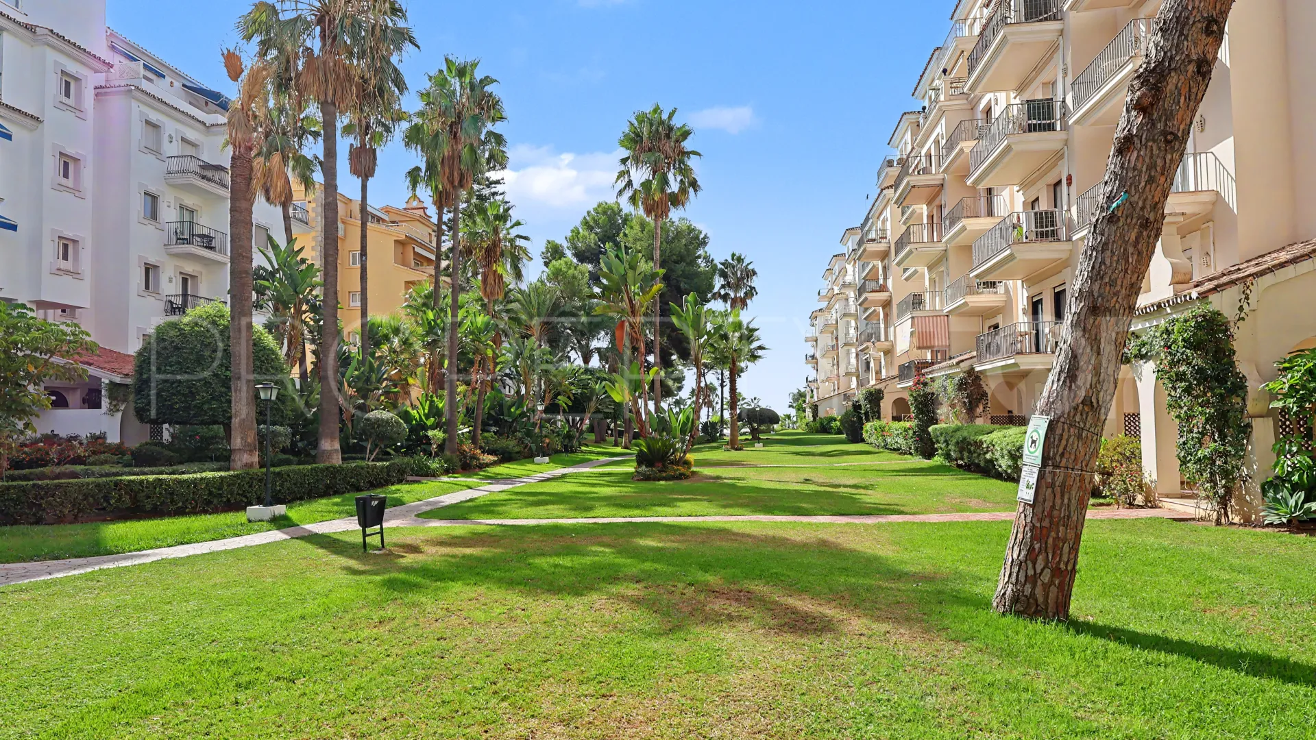 For sale apartment in Andalucia del Mar