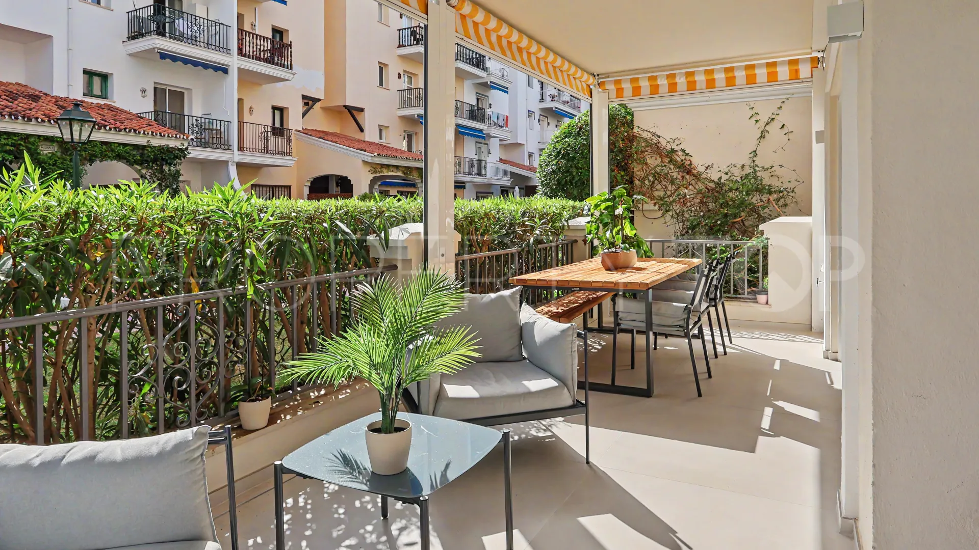 For sale apartment in Andalucia del Mar