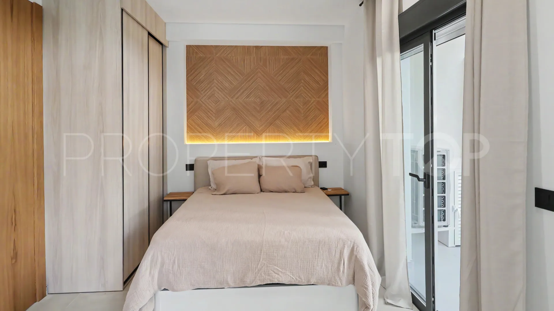 For sale apartment in Andalucia del Mar