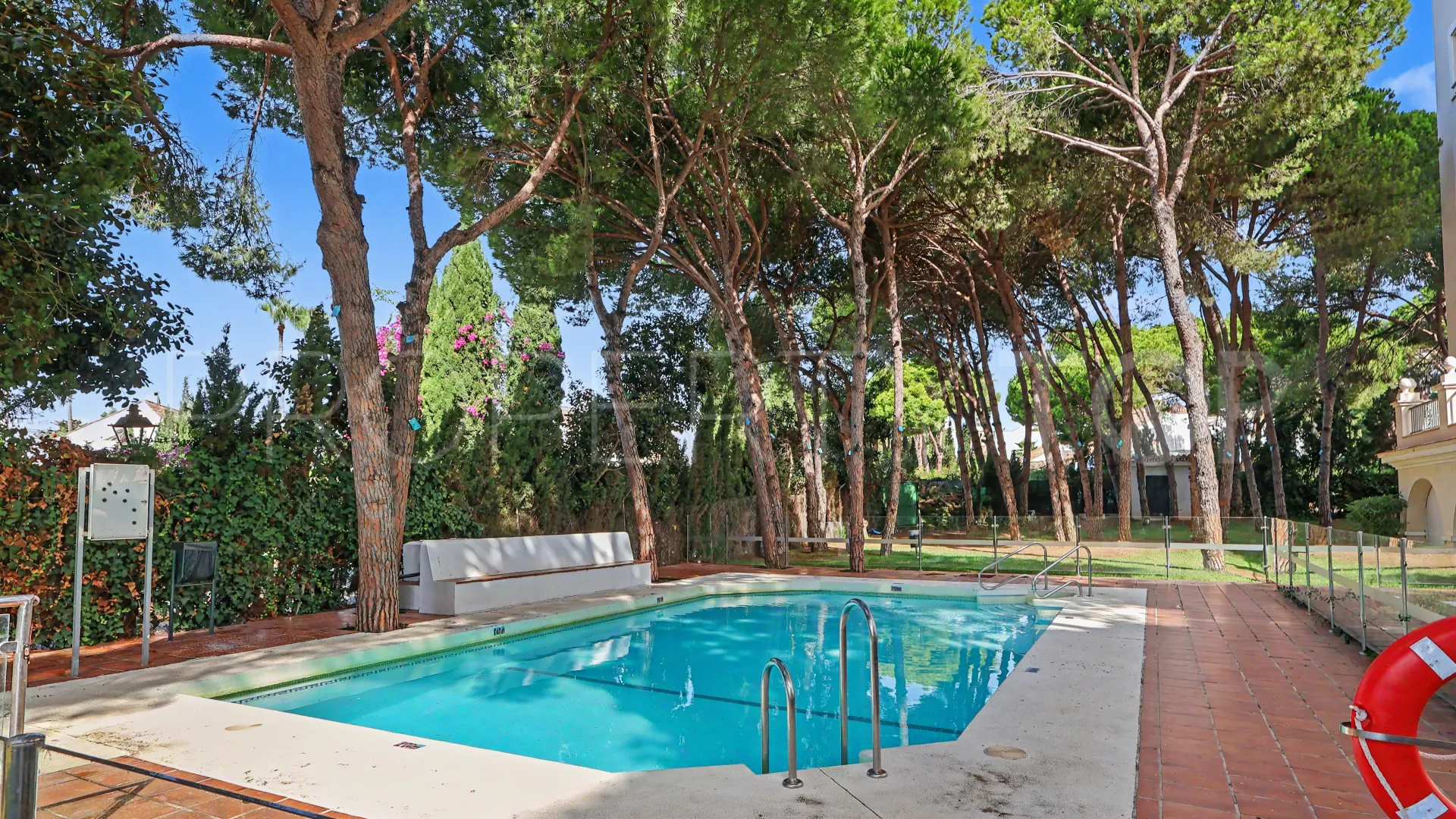 For sale apartment in Andalucia del Mar