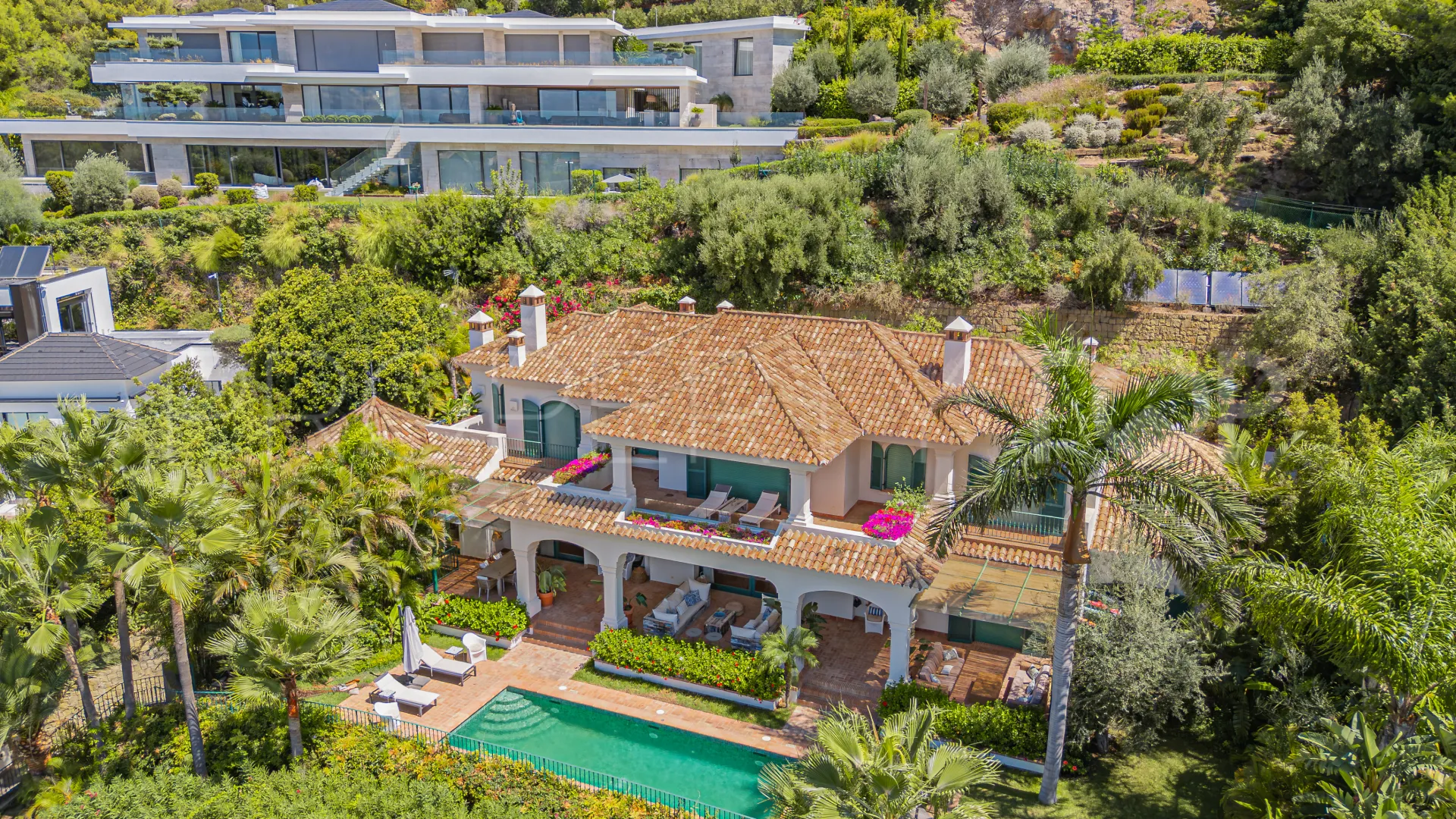 Villa with 5 bedrooms for sale in Cascada de Camojan