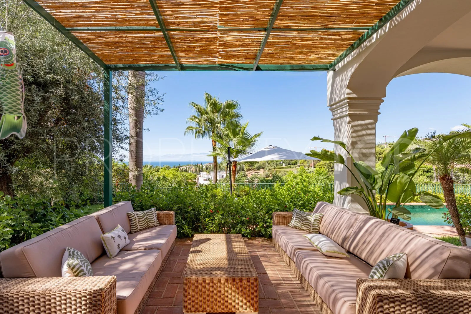 Villa with 5 bedrooms for sale in Cascada de Camojan