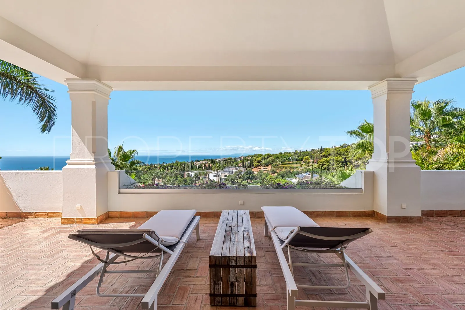 Villa with 5 bedrooms for sale in Cascada de Camojan