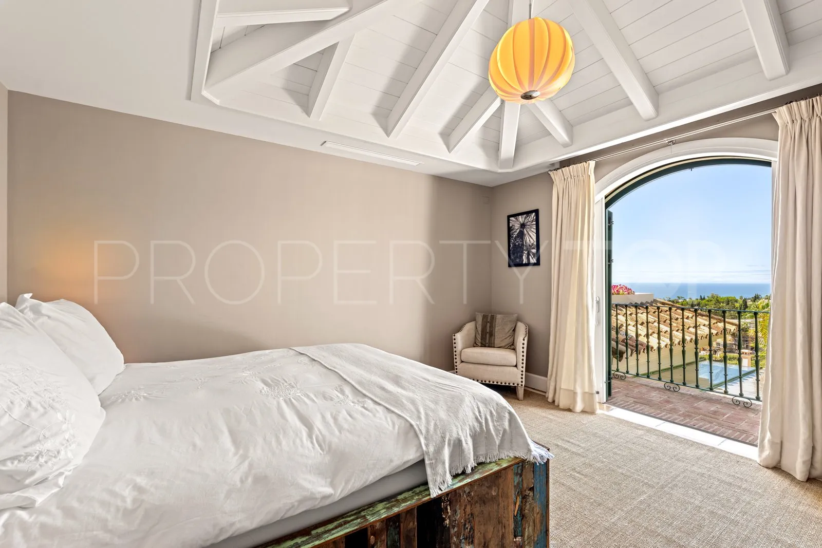 Villa with 5 bedrooms for sale in Cascada de Camojan