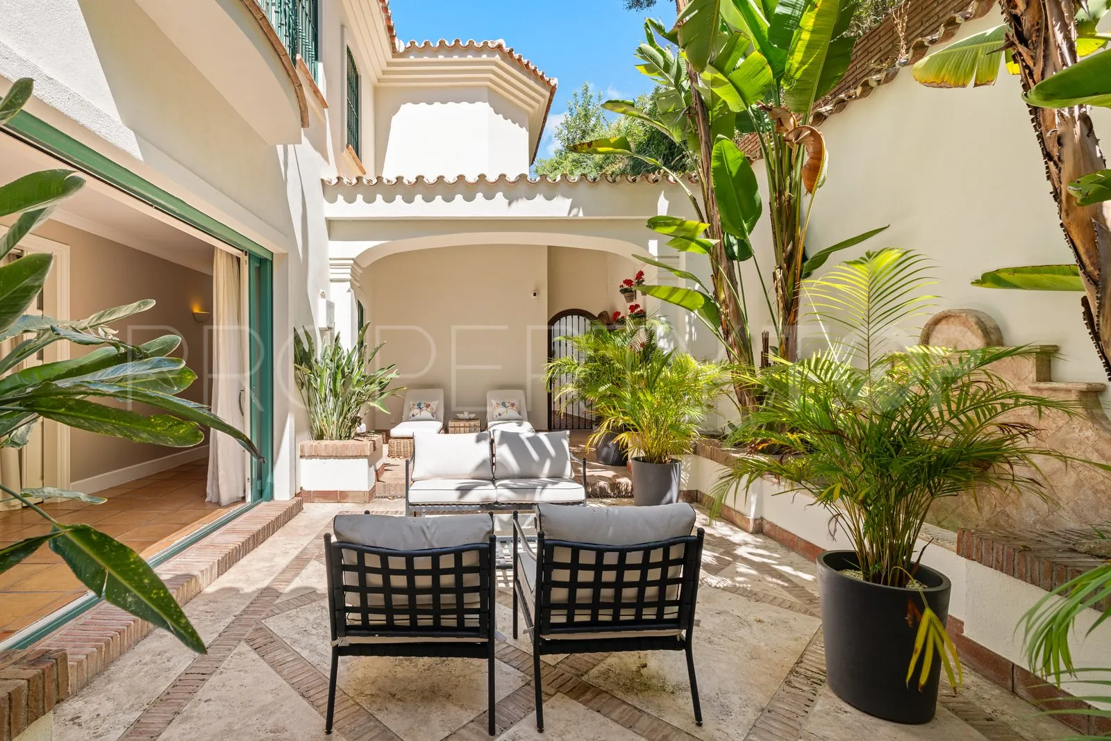 Villa with 5 bedrooms for sale in Cascada de Camojan
