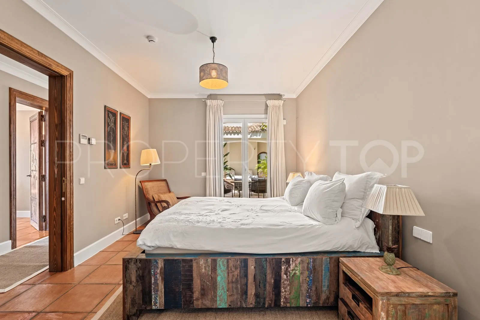 Villa with 5 bedrooms for sale in Cascada de Camojan