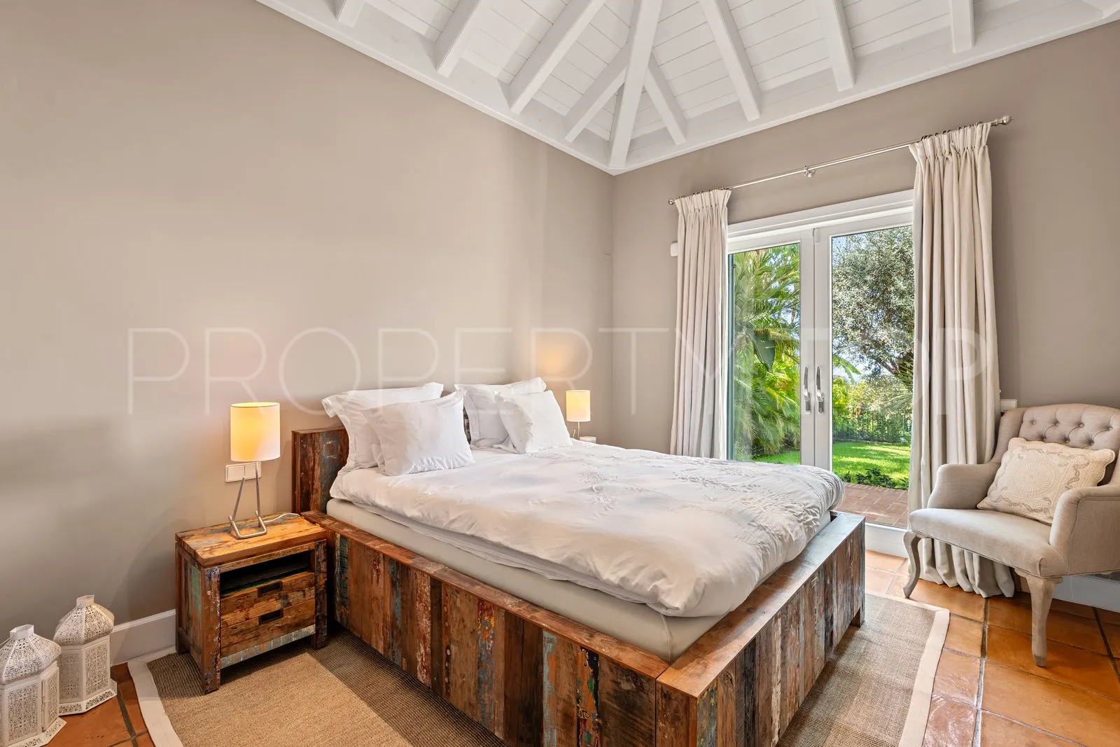 Villa with 5 bedrooms for sale in Cascada de Camojan