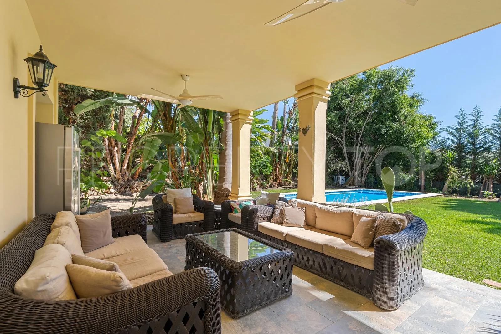 5 bedrooms villa in Las Brisas for sale