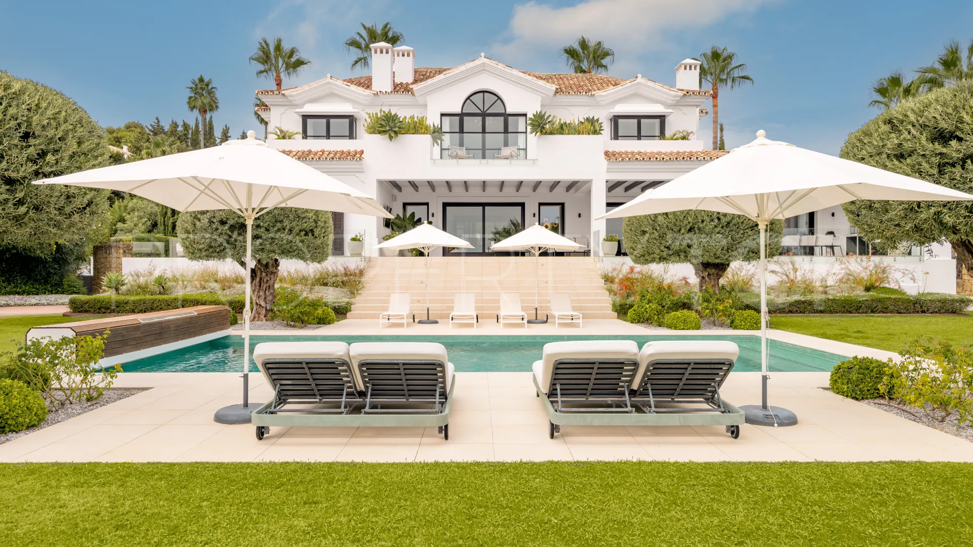 Buy villa in La Cerquilla