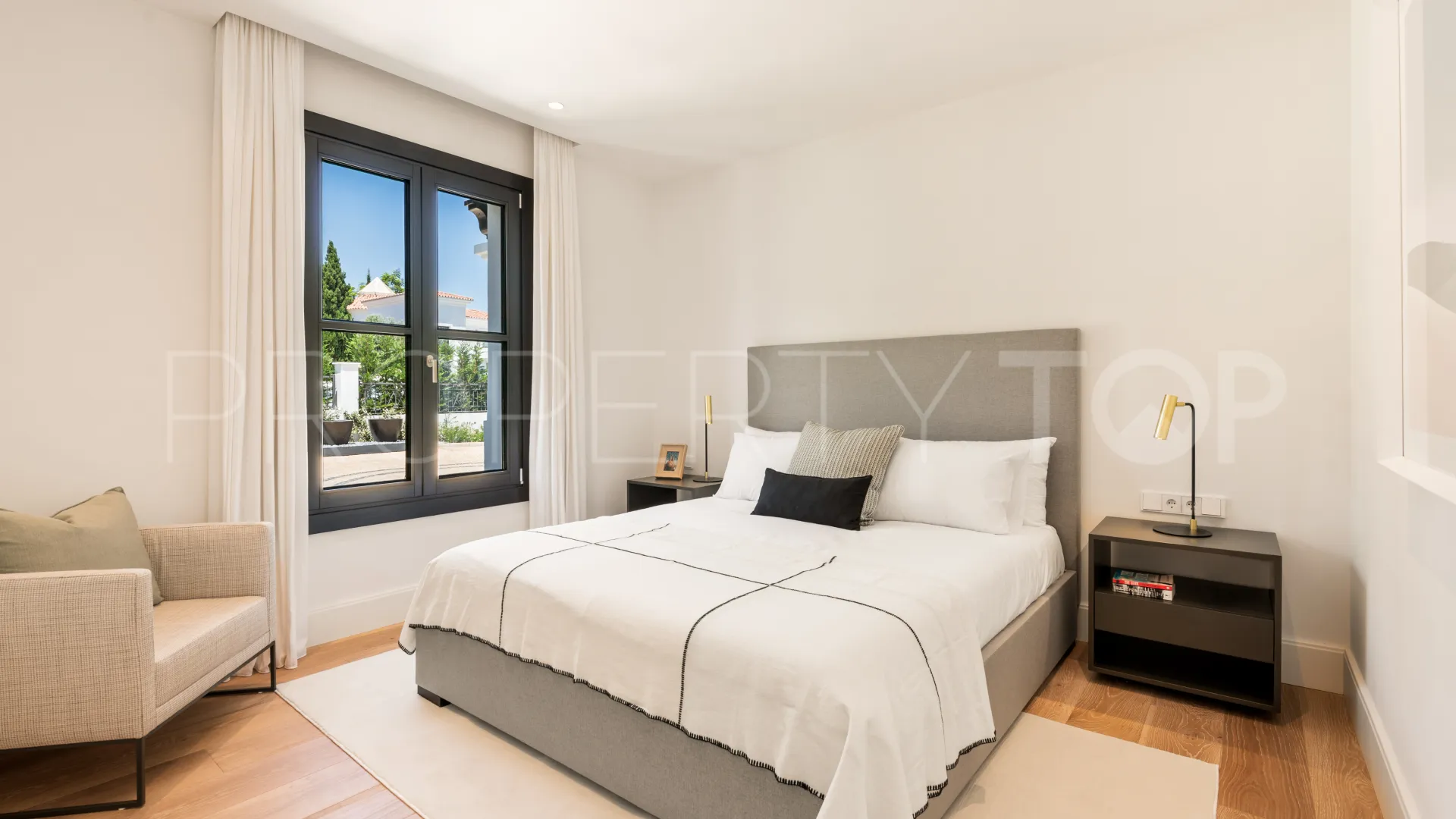 Buy villa in La Cerquilla