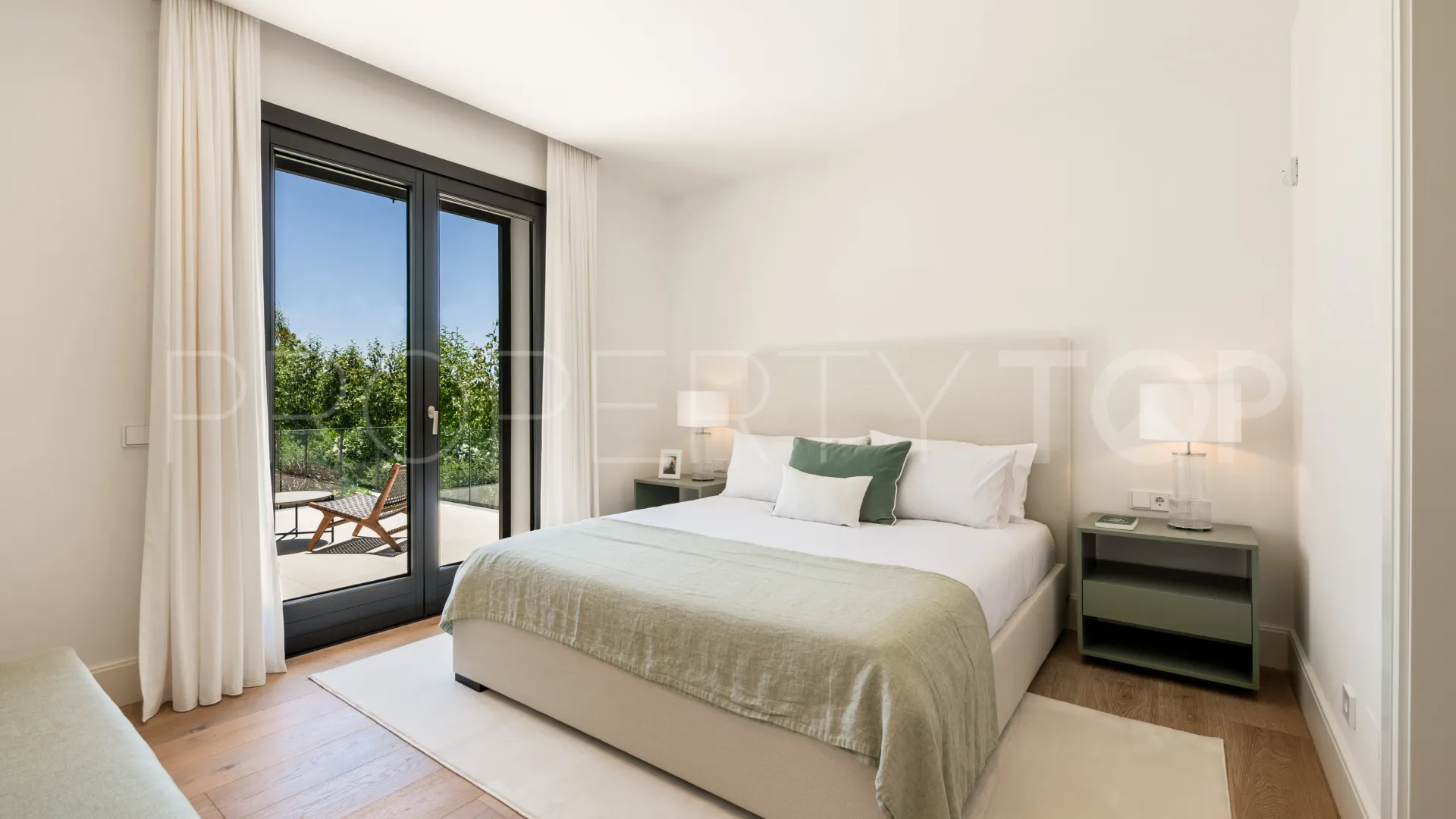 Buy villa in La Cerquilla