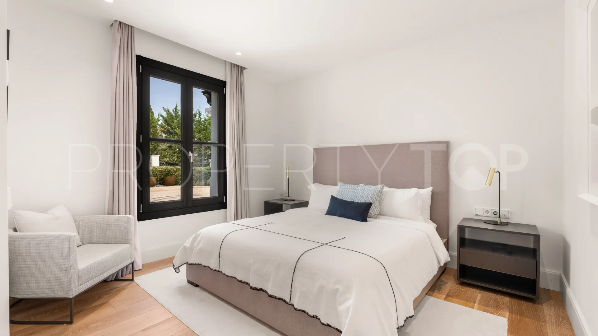 Buy villa in La Cerquilla