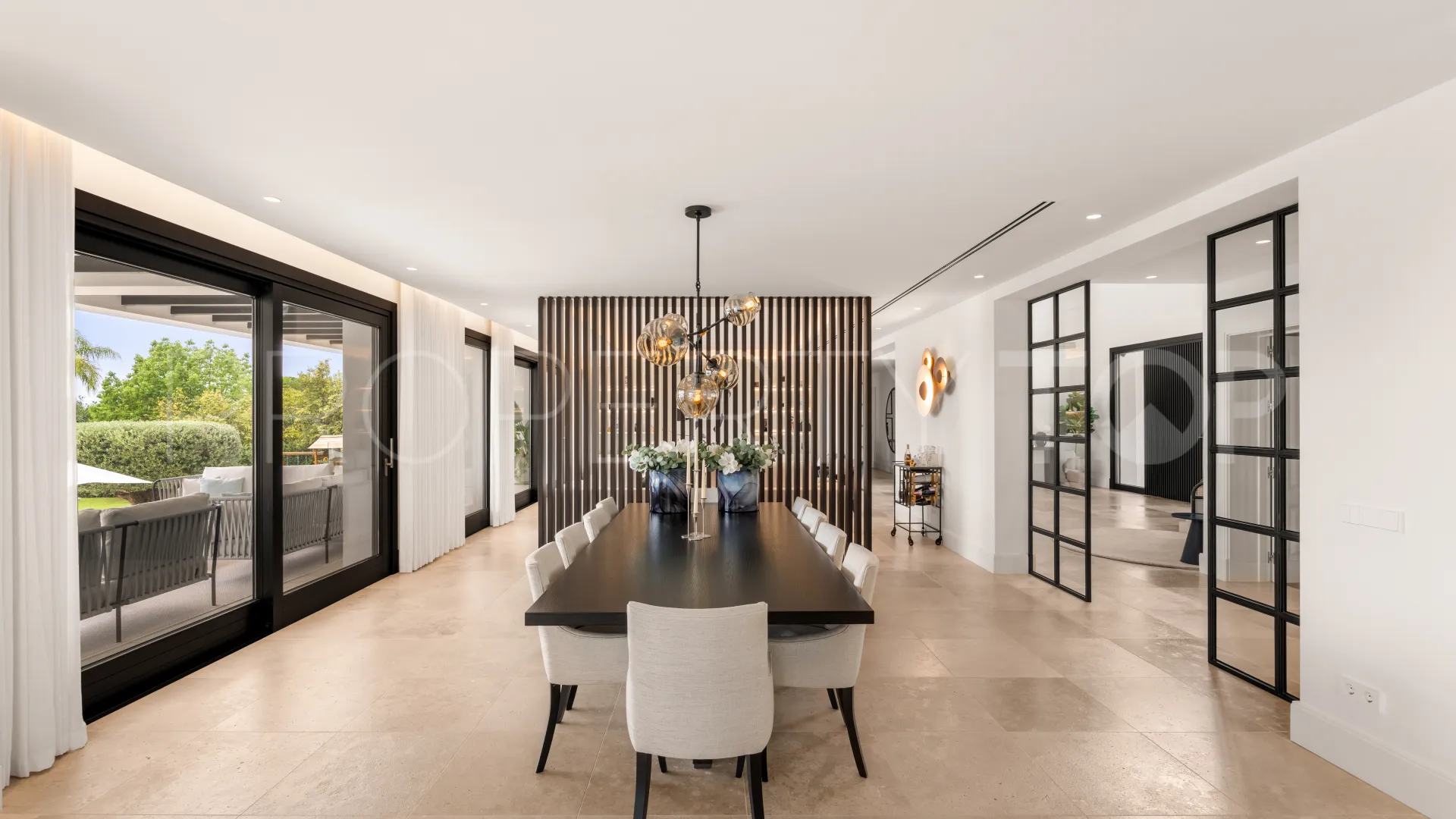 Buy villa in La Cerquilla