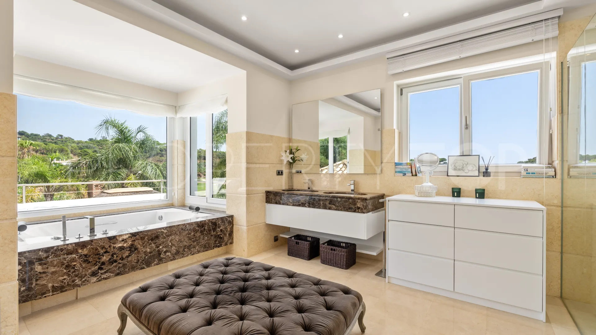 For sale villa in La Zagaleta