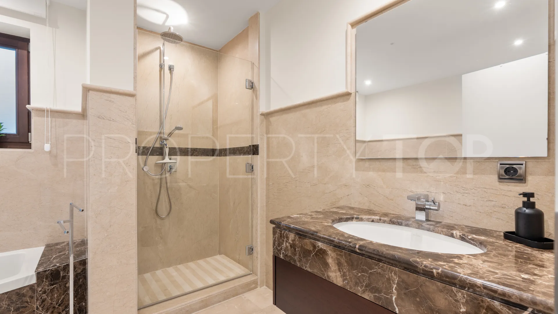 For sale villa in La Zagaleta