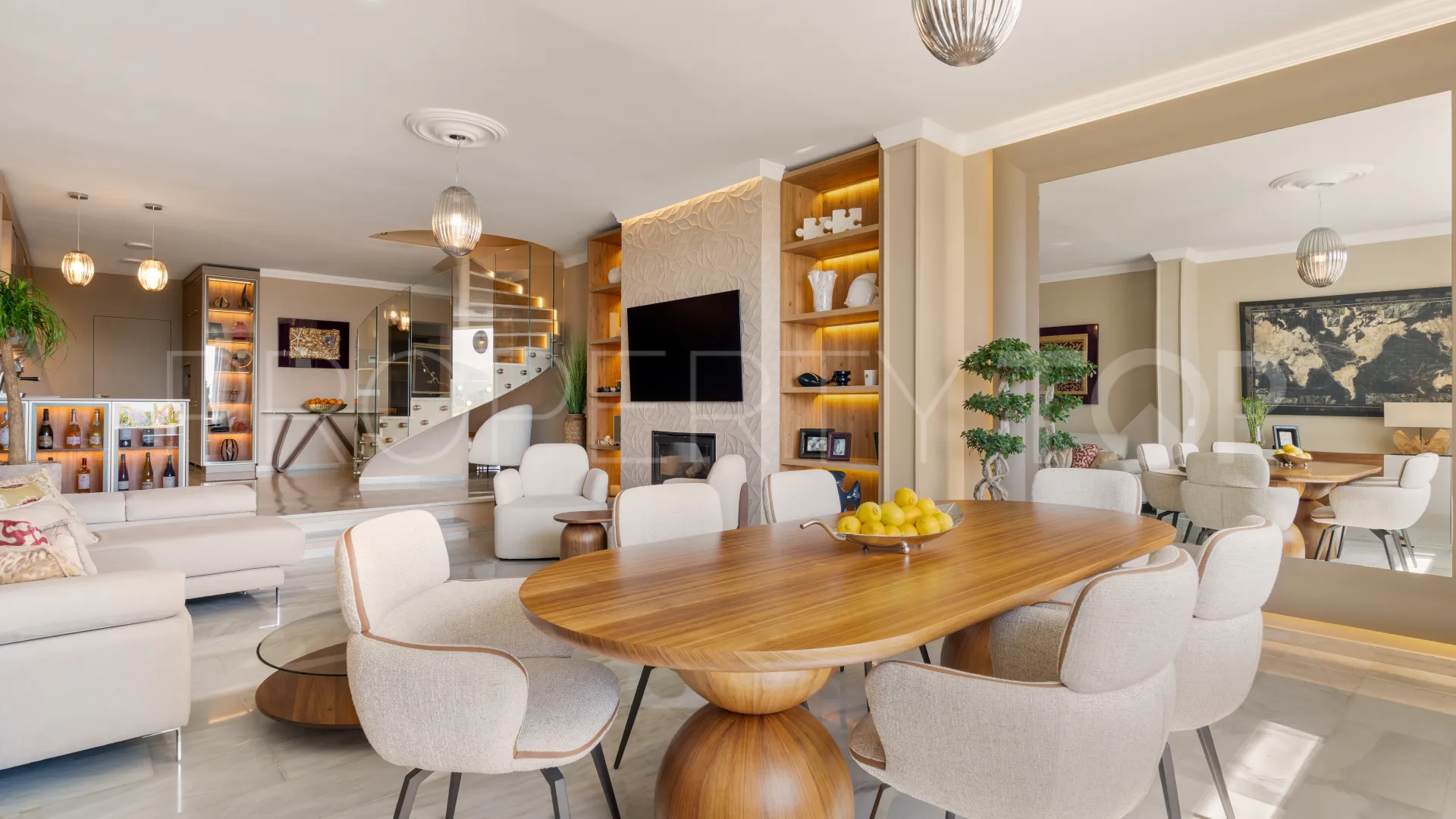 Se vende apartamento en Nueva Andalucia con 3 dormitorios