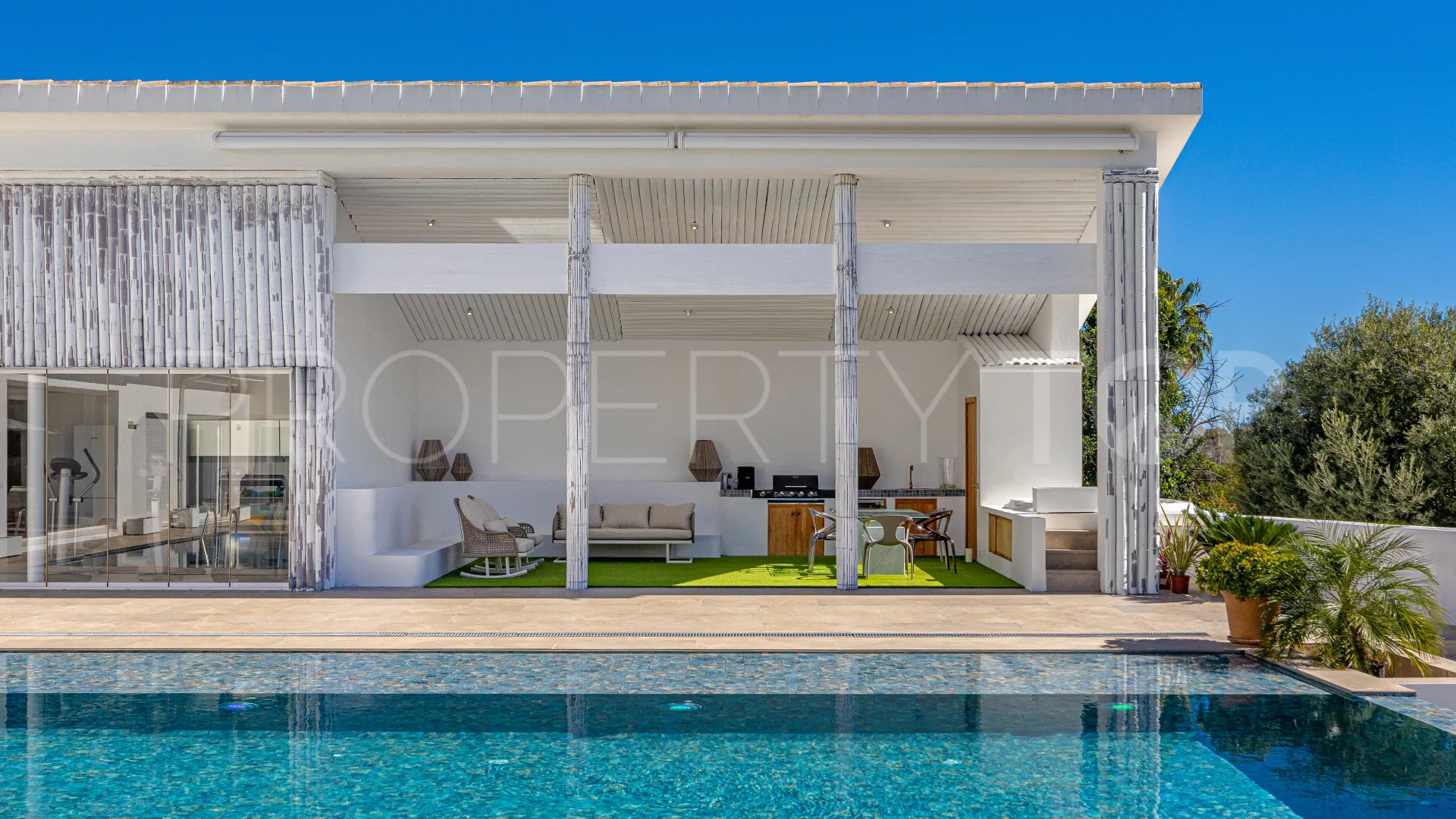 Villa en venta en Guadalmina Alta