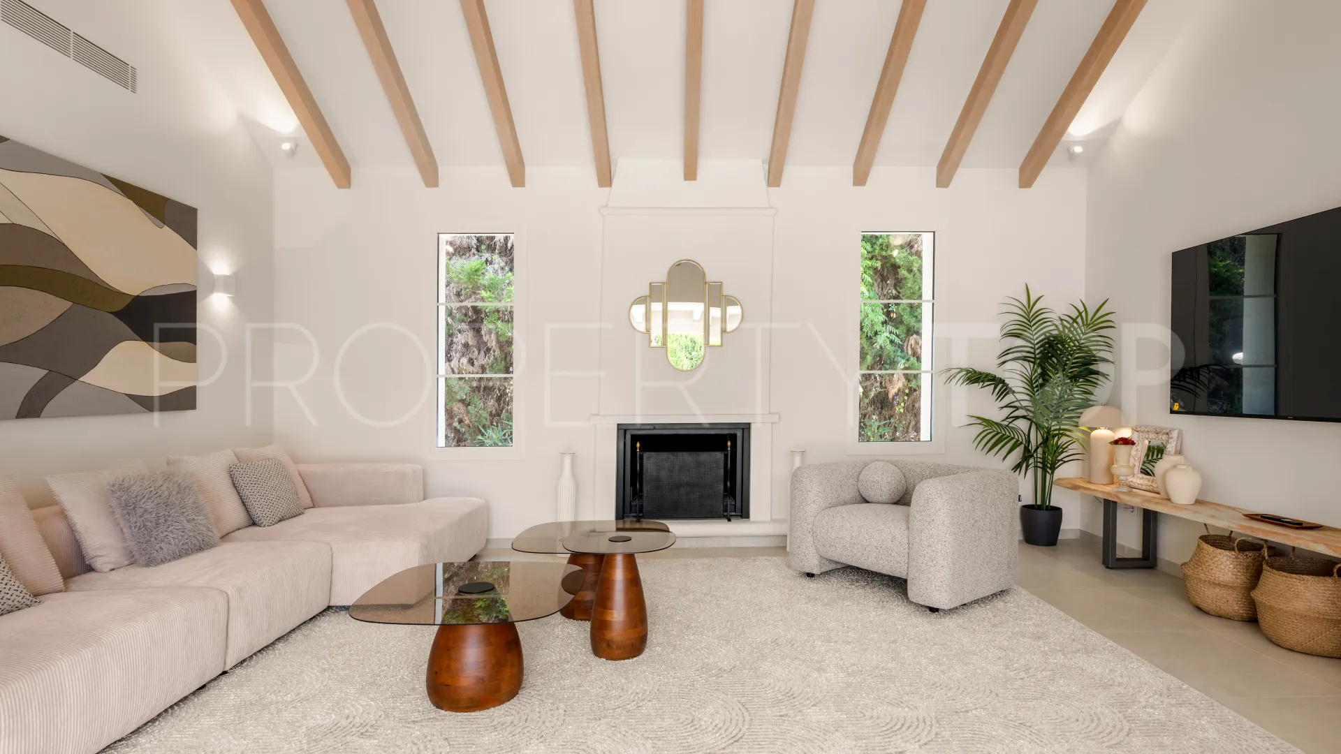 Villa for sale in Guadalmina Baja