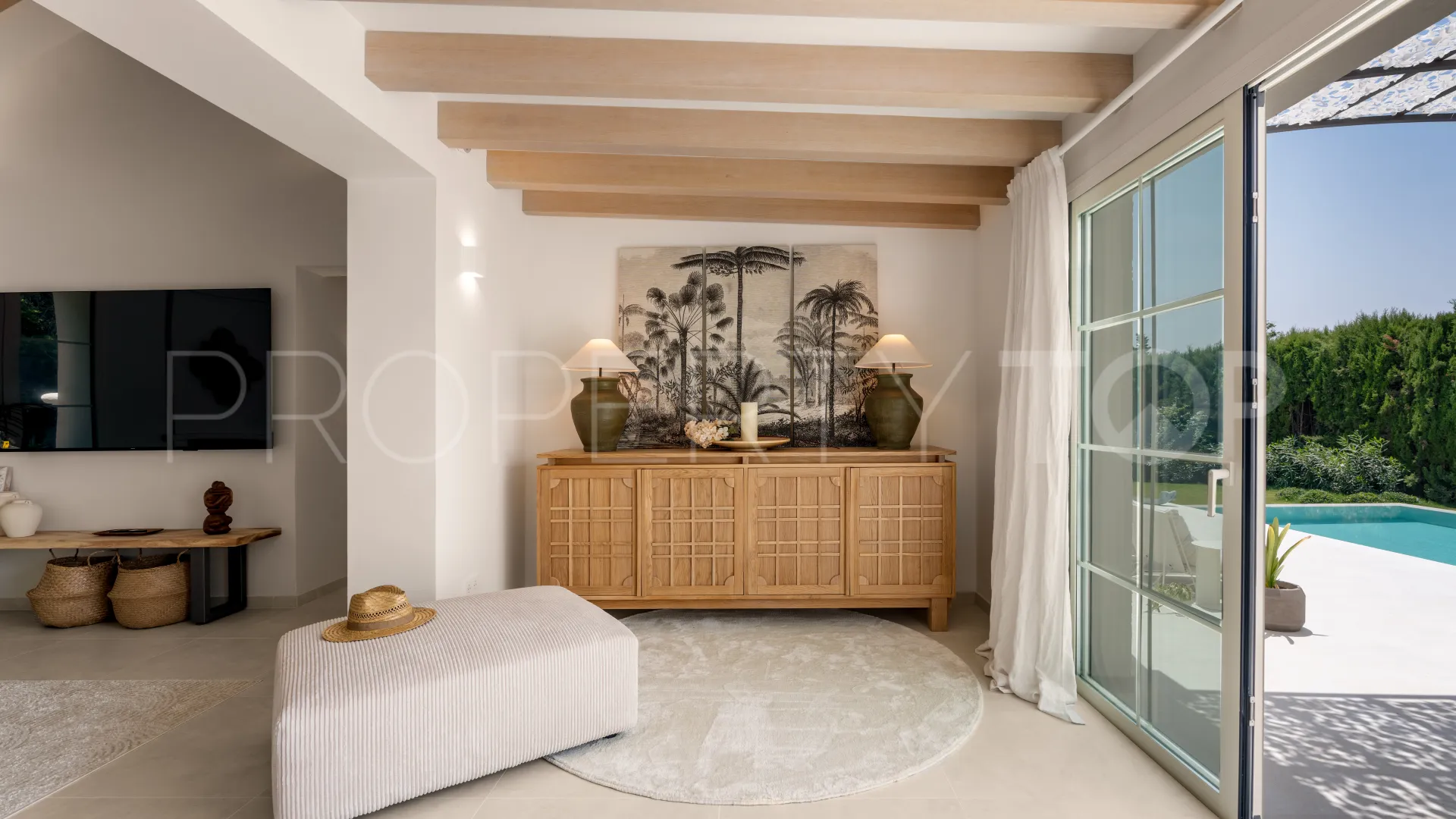 Villa for sale in Guadalmina Baja