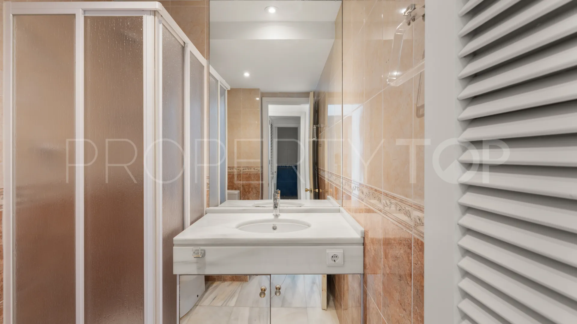 Duplex penthouse in Alcazaba for sale