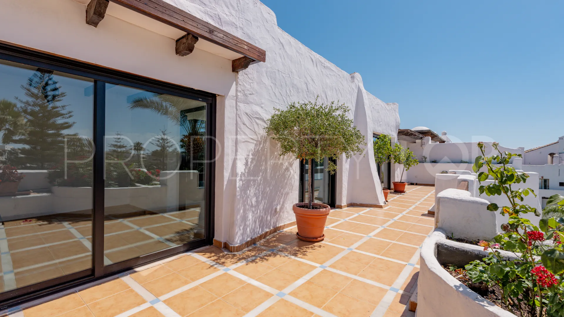 Duplex penthouse in Alcazaba for sale