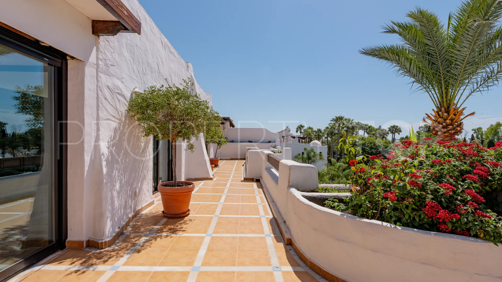 Duplex penthouse in Alcazaba for sale