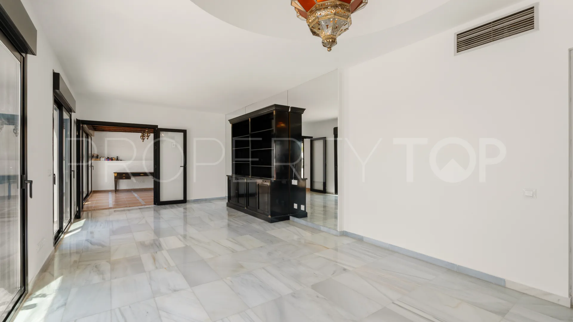 Duplex penthouse in Alcazaba for sale