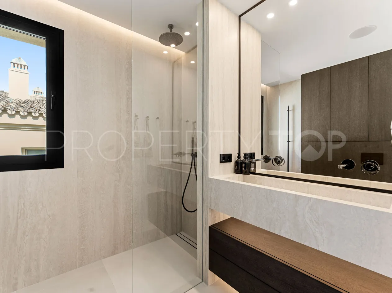 For sale penthouse in Condado de Sierra Blanca with 4 bedrooms