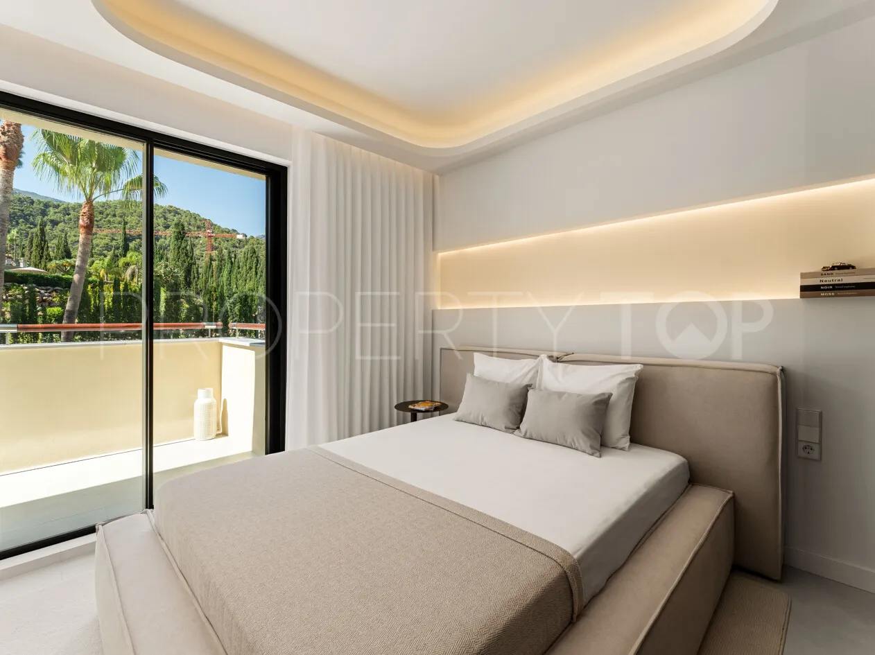 For sale penthouse in Condado de Sierra Blanca with 4 bedrooms