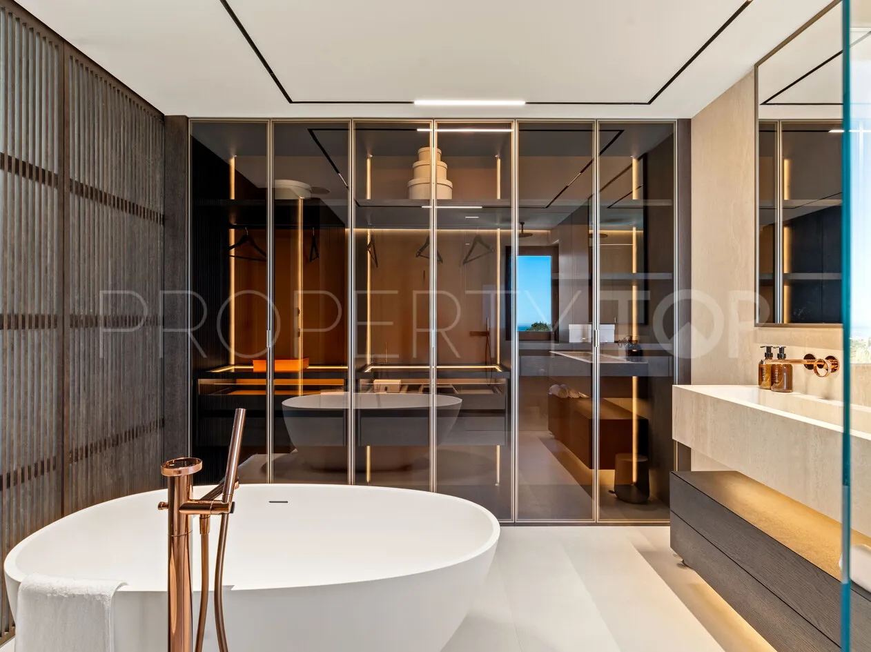 For sale penthouse in Condado de Sierra Blanca with 4 bedrooms