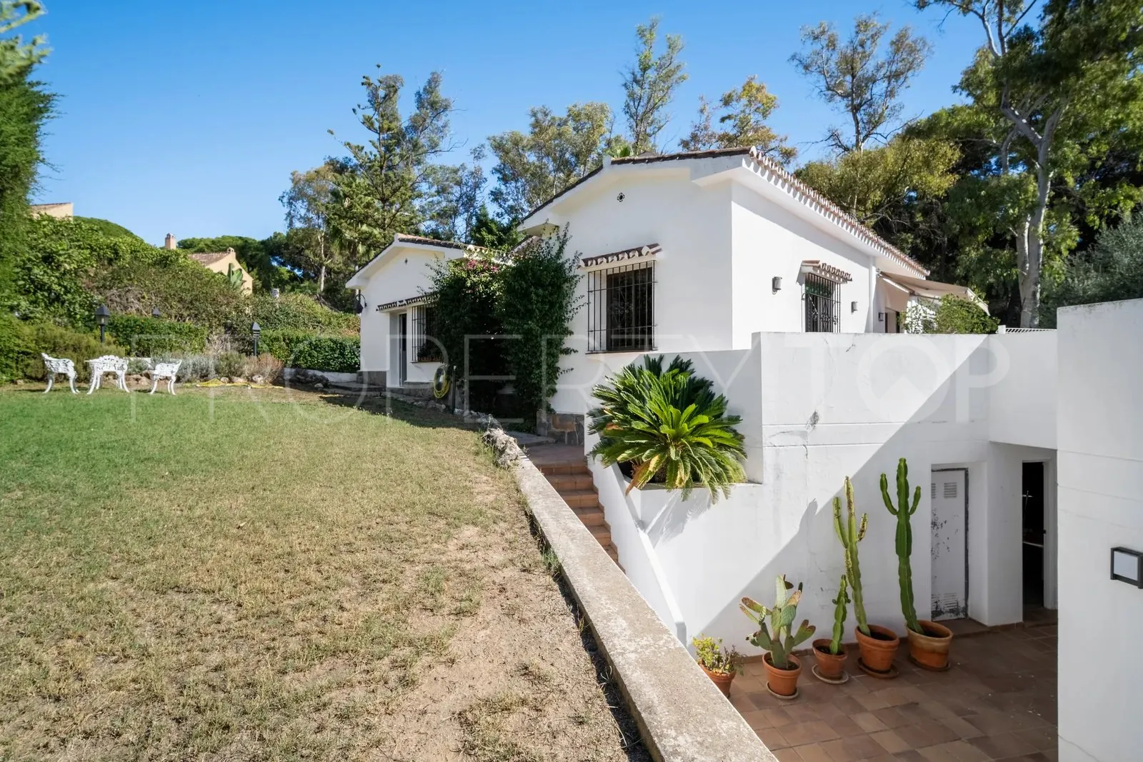 Comprar villa en La Merced de 4 dormitorios