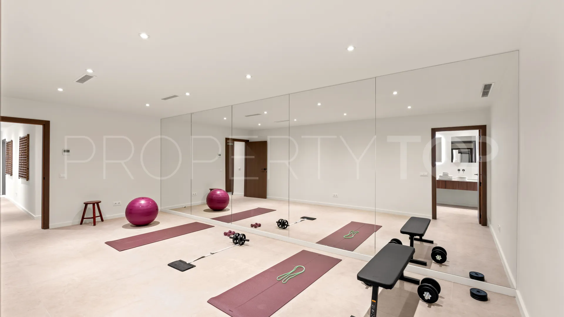 Villa for sale in Monte Mayor with 5 bedrooms