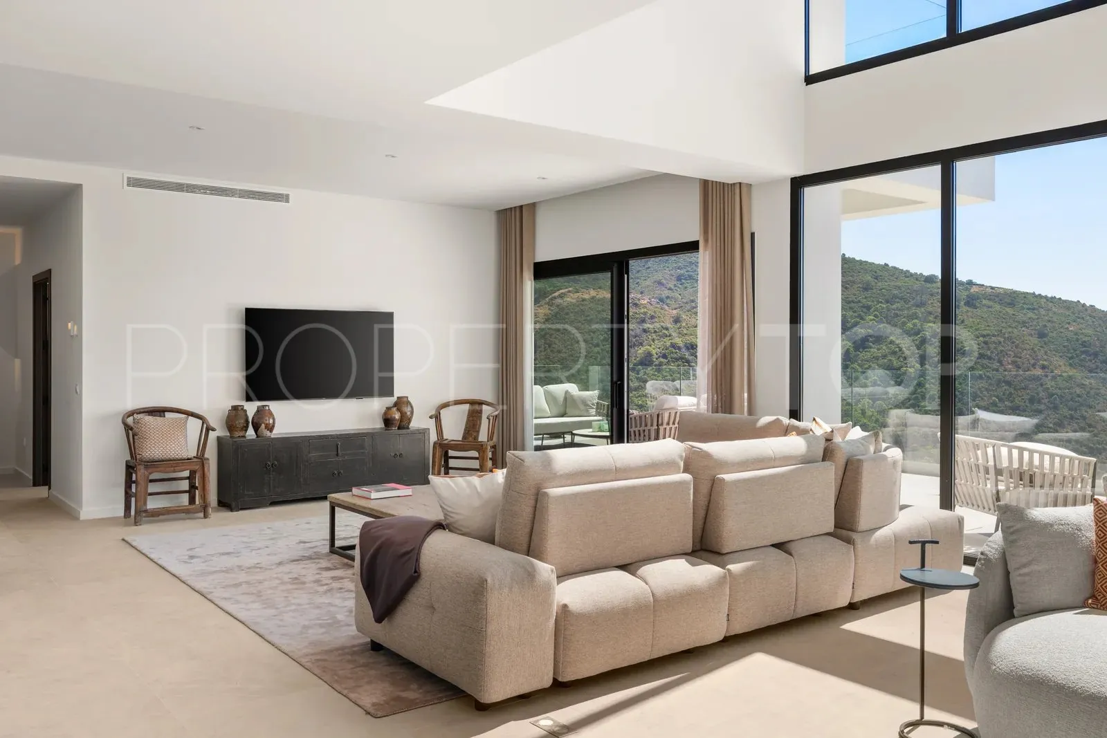 Villa for sale in Monte Mayor with 5 bedrooms
