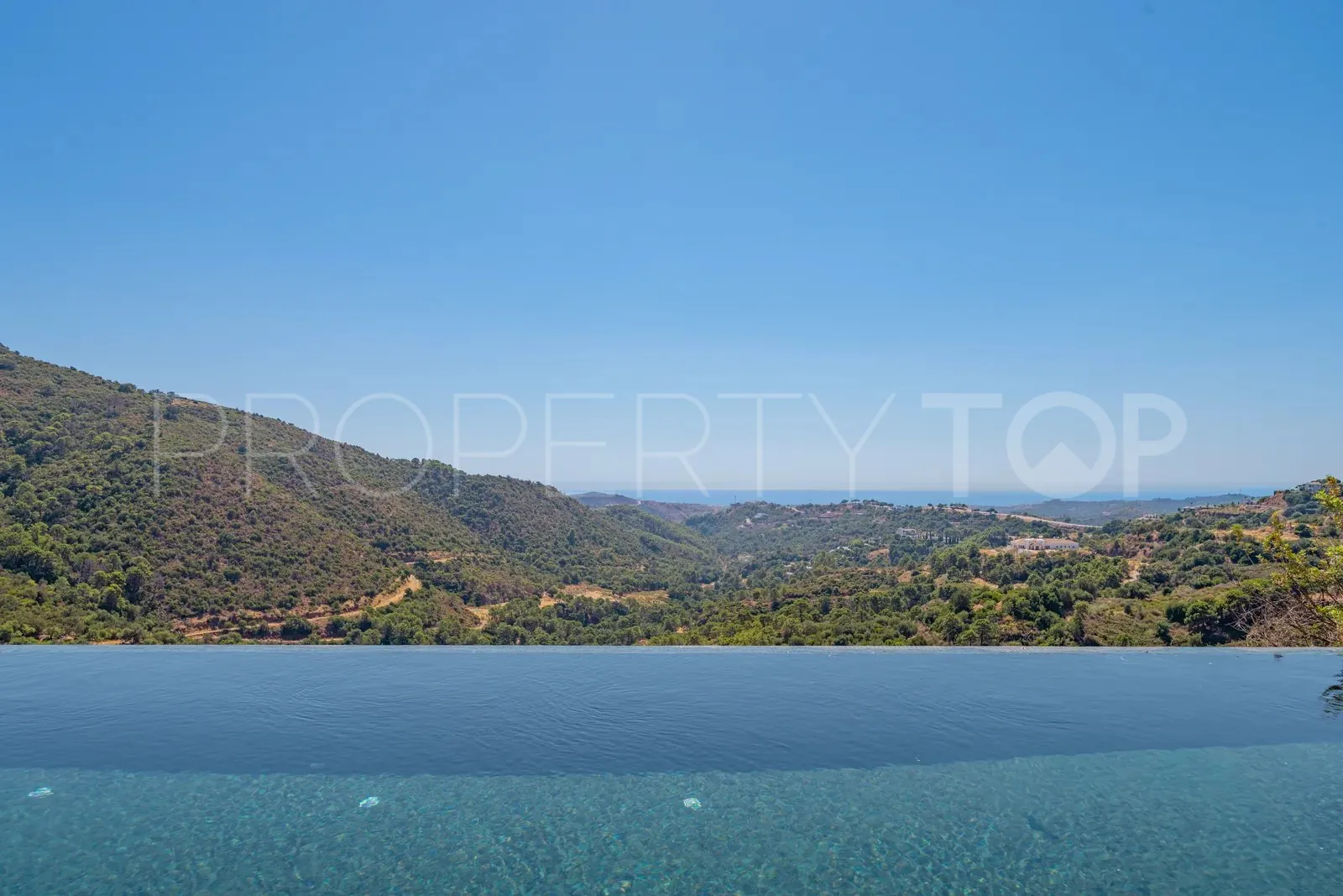 Villa for sale in Monte Mayor with 5 bedrooms